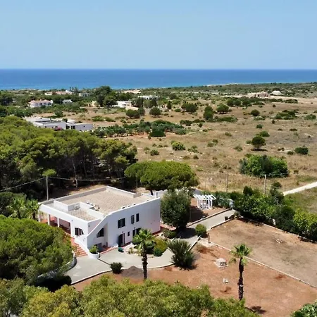 Baia Del Pizzo By Salento Affitti Vila